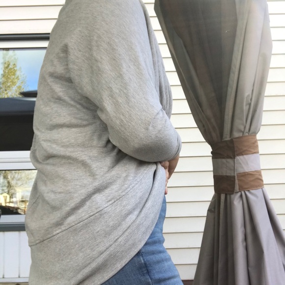 Grey Cardigan - Picture 2 of 3